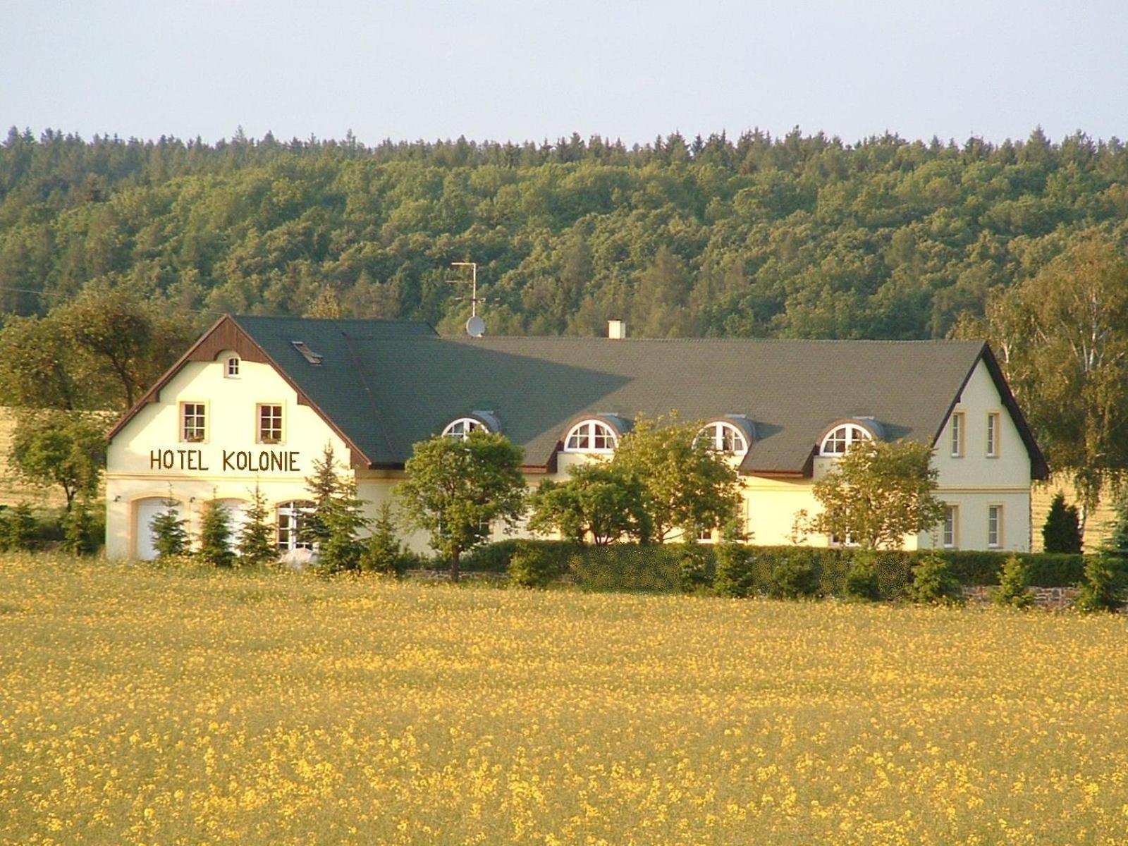 Hotel Kolonie Křivoklát Extérieur photo