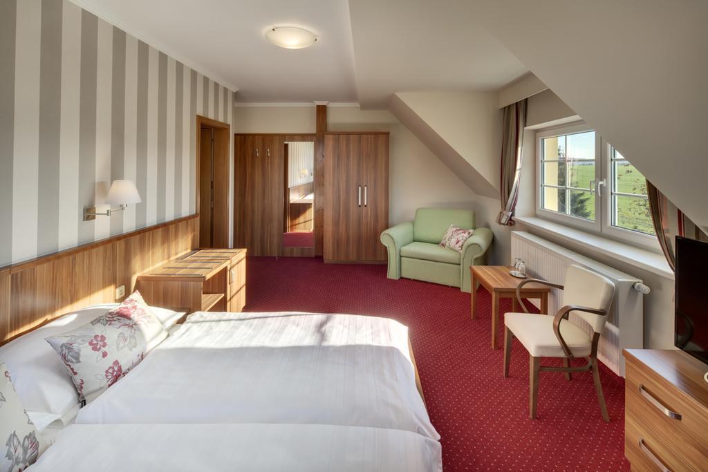 Hotel Kolonie Křivoklát Chambre photo