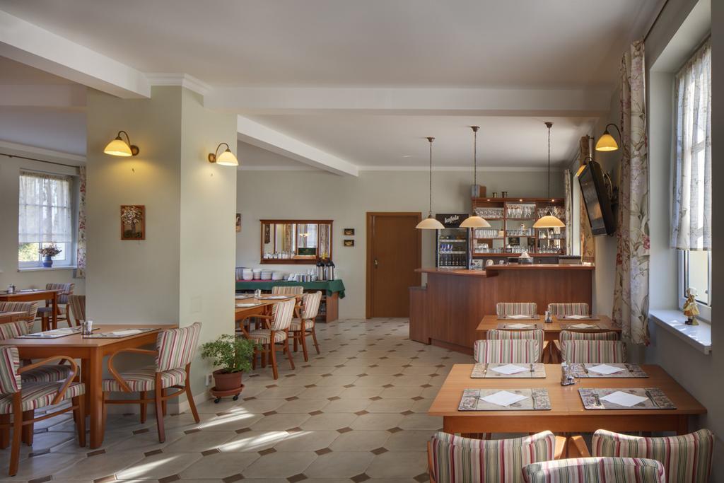 Hotel Kolonie Křivoklát Extérieur photo